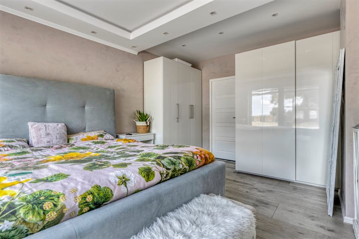 Foto 10 van Hoofdweg 43