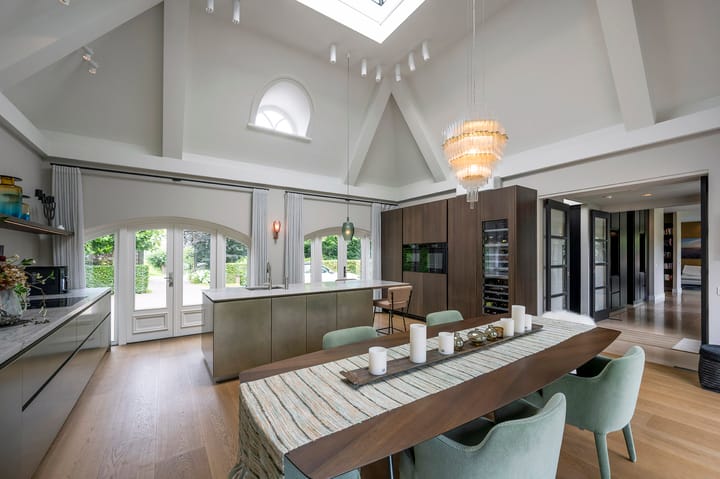 Photo 19 of Hinderdam 7-A