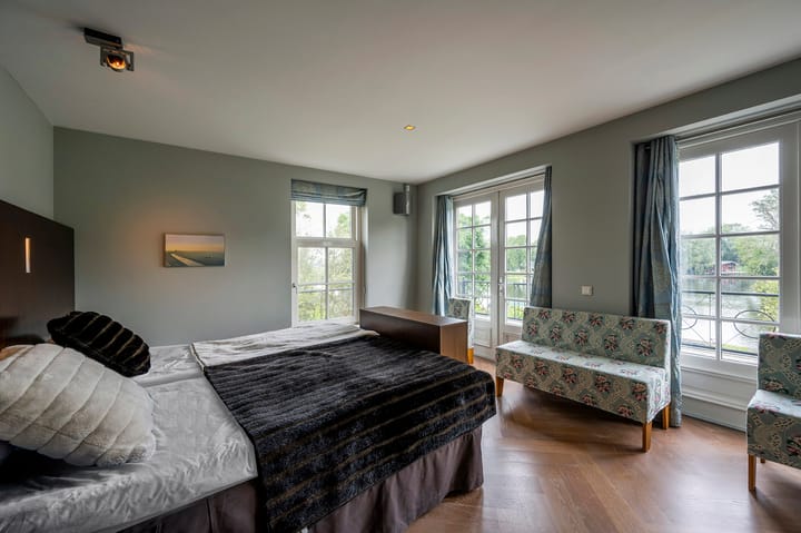 Photo 23 of Hinderdam 7-A