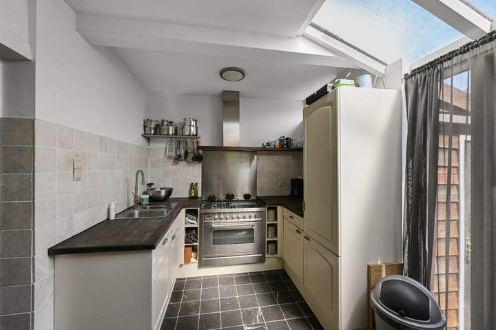 Foto 8 van Belgischestraat 8