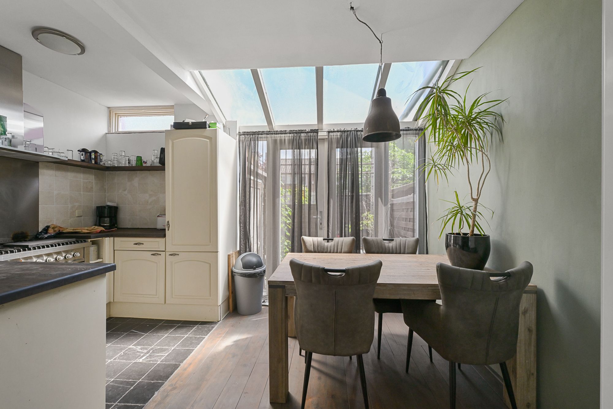 Foto 9 van Belgischestraat 8