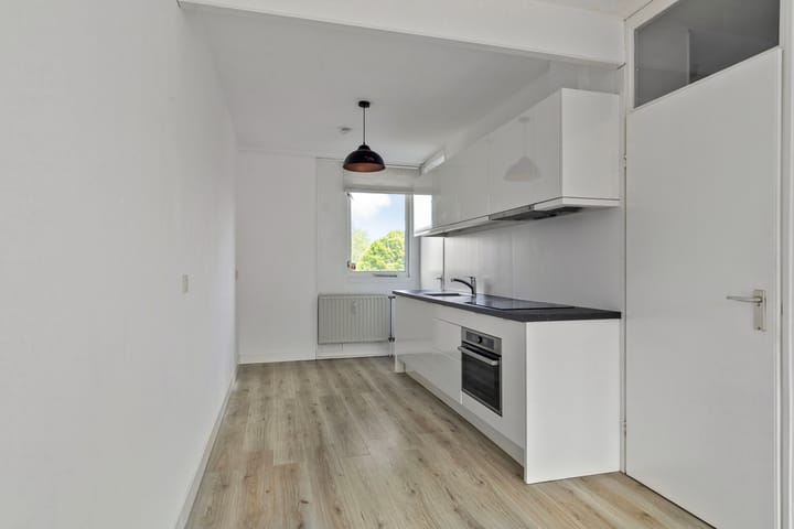 Foto 13 van Stroveer 48