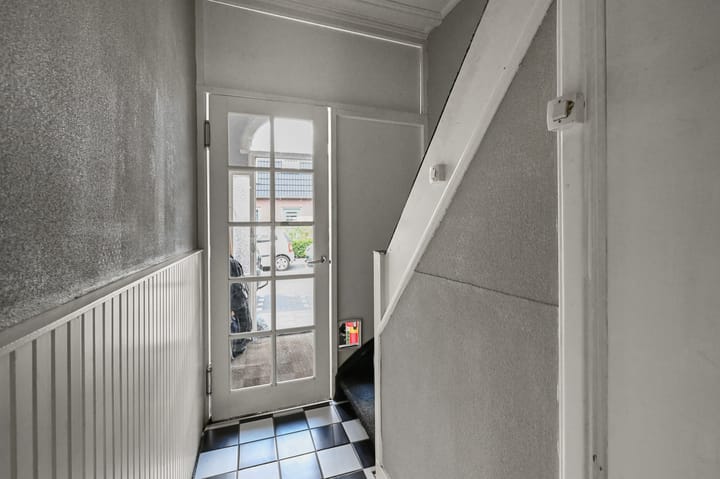 Foto 11 van Belgischestraat 8