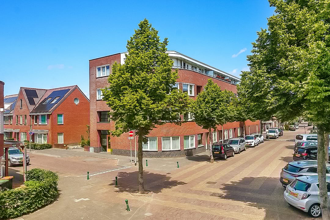 Foto 2 van Julianastraat 120