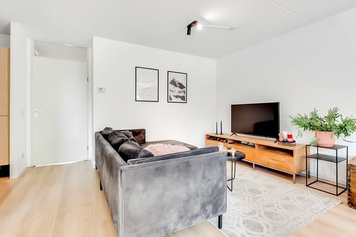 Foto 22 van Julianastraat 120