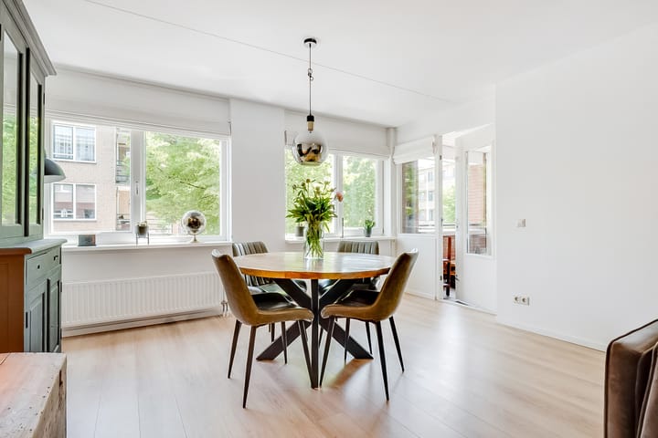 Foto 23 van Julianastraat 120