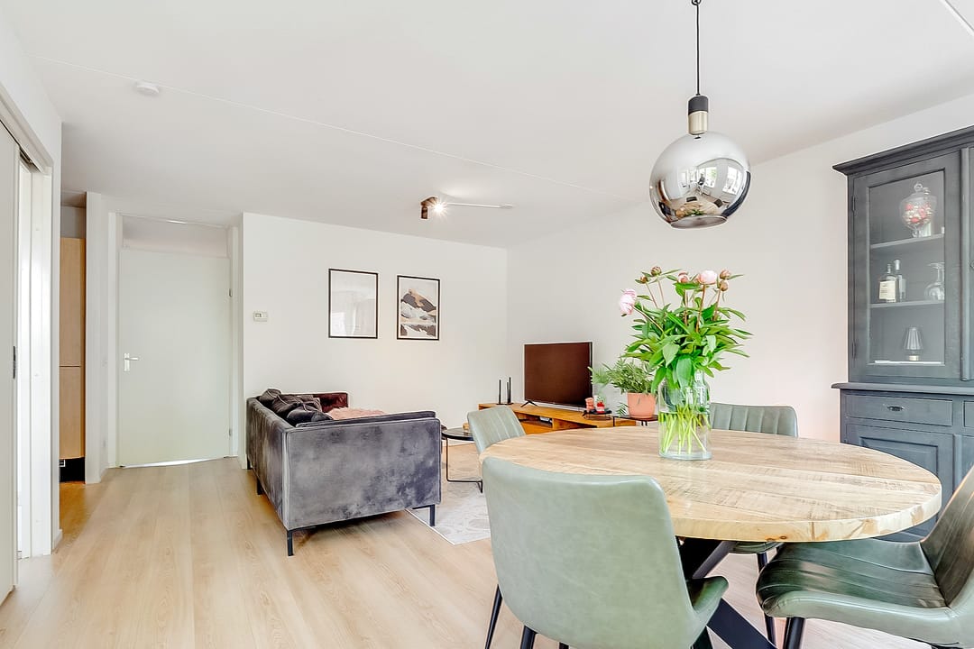 Foto 28 van Julianastraat 120