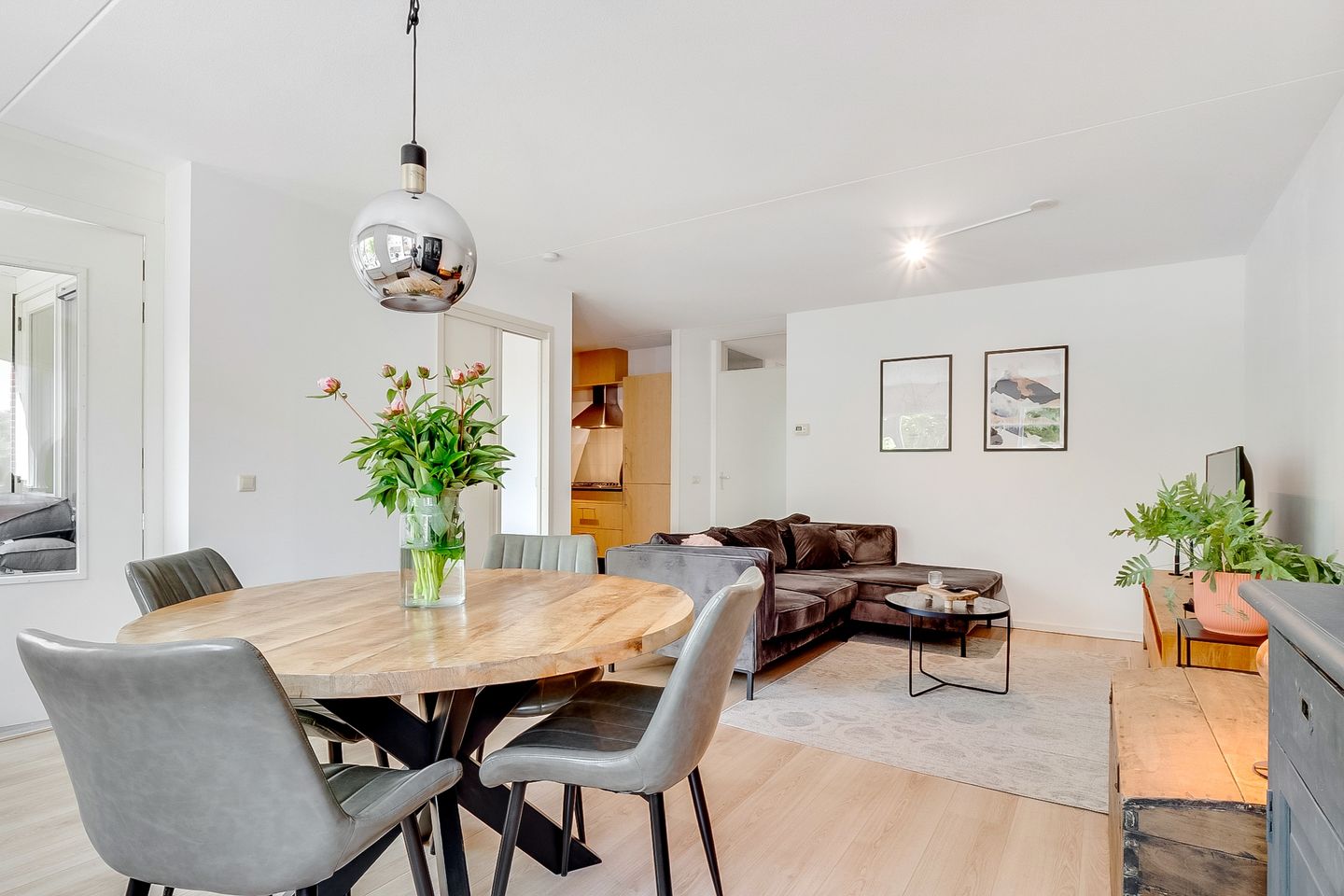 Foto 29 van Julianastraat 120