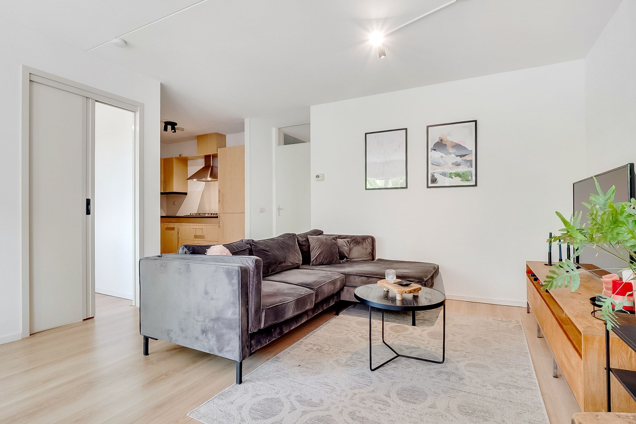 Foto 30 van Julianastraat 120