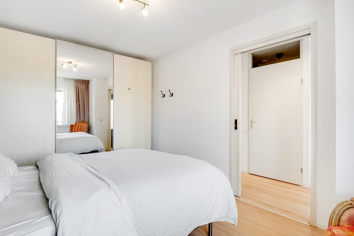 Foto 36 van Julianastraat 120