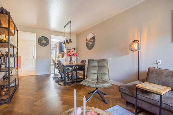 Foto 16 van Dahliastraat 20