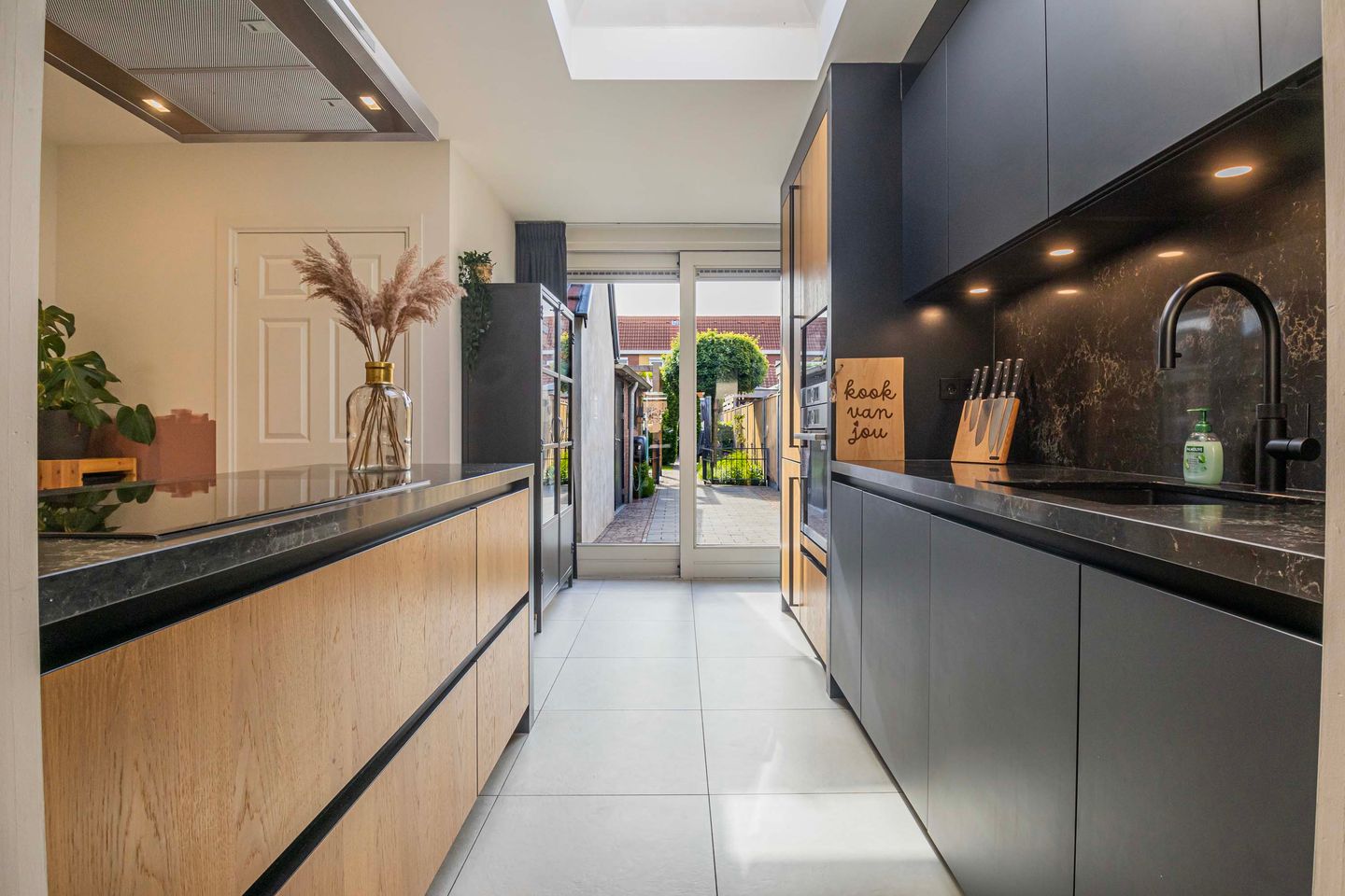 Foto 19 van Dahliastraat 20