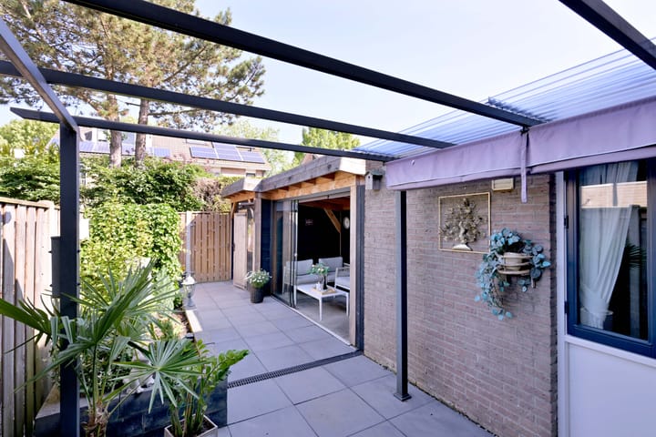 Foto 12 van Kardinaalsmuts 43