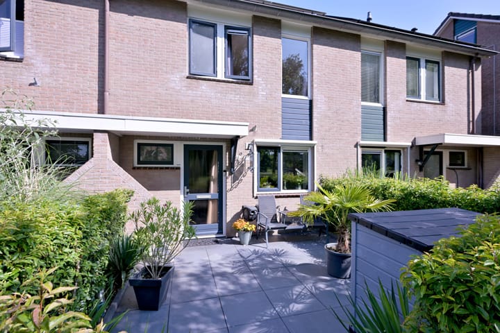 Foto 2 van Kardinaalsmuts 43