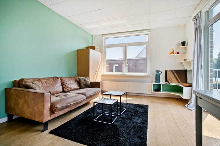 Photo 6 of Willem Deckersstraat 2-B