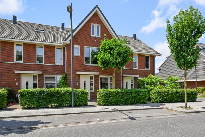 Foto 1 van Witte Ring 69