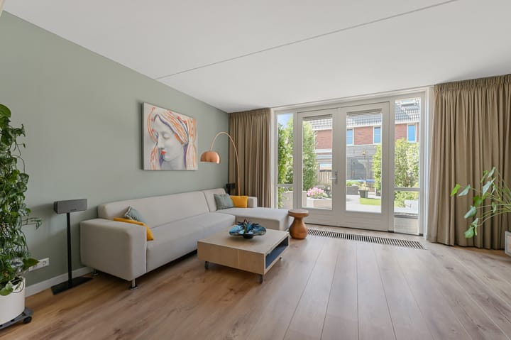 Foto 10 van Witte Ring 69