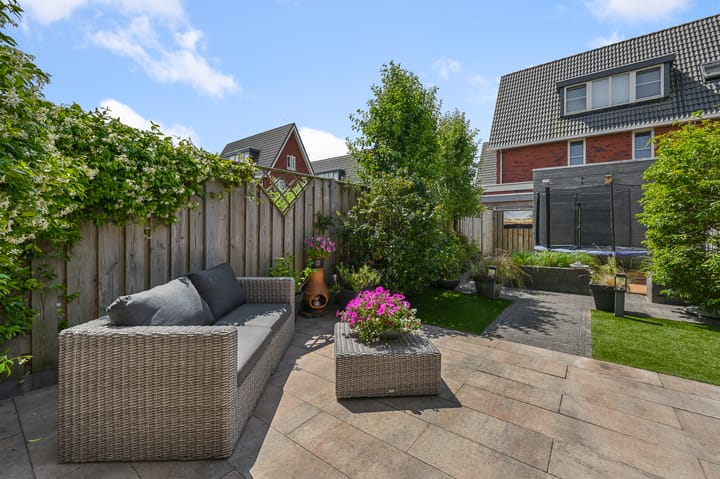 Foto 18 van Witte Ring 69