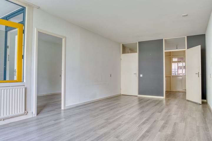 Foto 11 van Rivierenplein 64