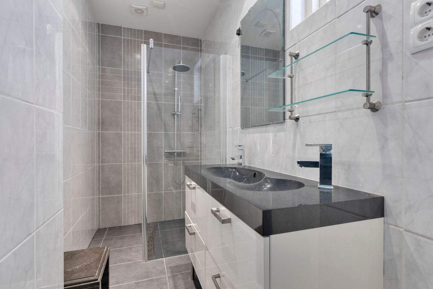 Foto 5 van Niesenoortsburgwal 34