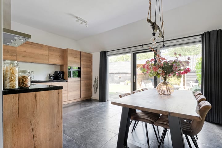 Photo 4 of Westeinde 206-A