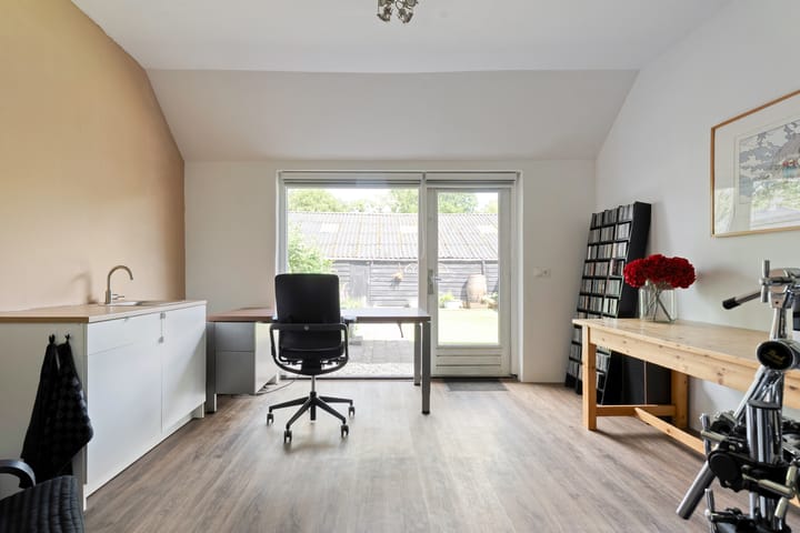 Photo 24 of Westeinde 206-A