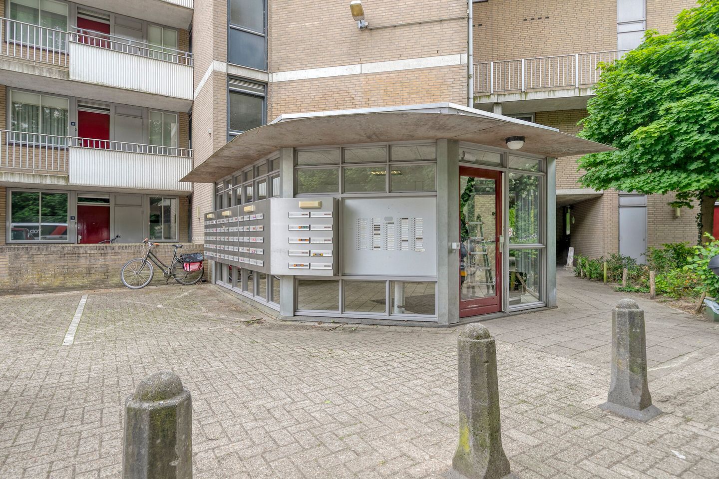 Foto 25 van Veemarkt 77