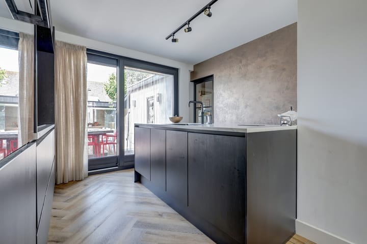 Foto 15 van Dijkstraat 8