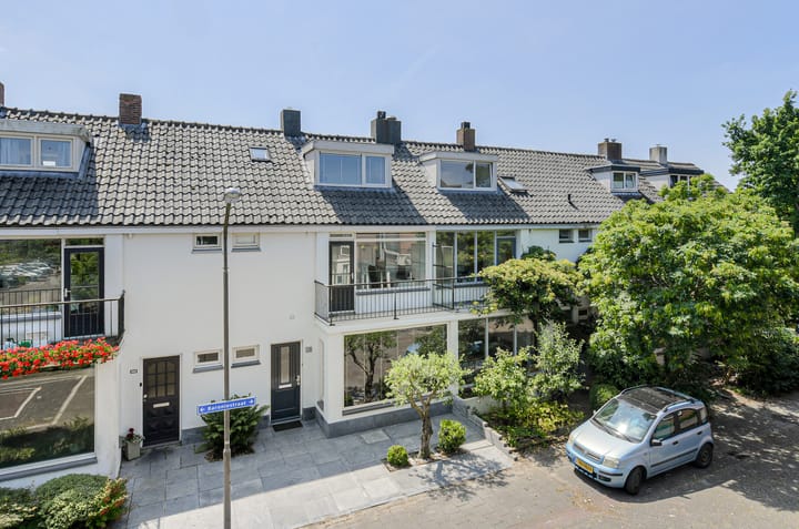 Foto 53 van Baroniestraat 18