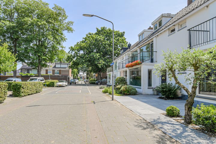 Foto 59 van Baroniestraat 18