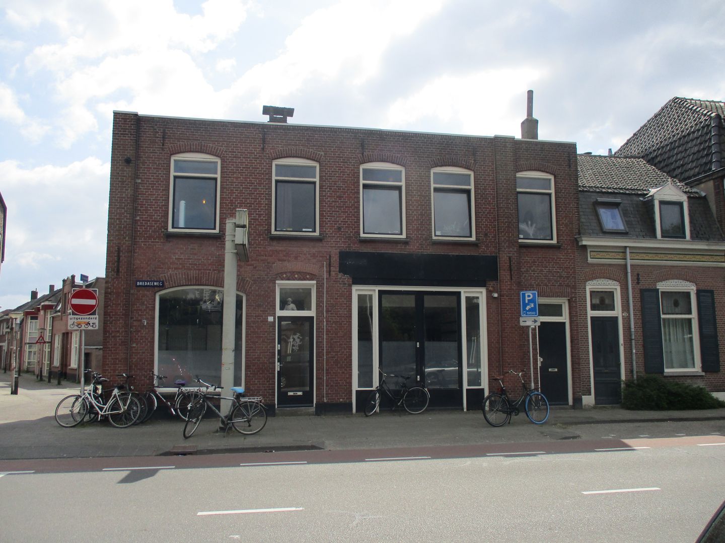 Bekijk foto 1 van Bredaseweg 70-72