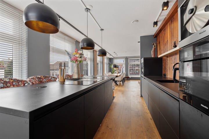 Foto 3 van Leeuwarderweg 1-101