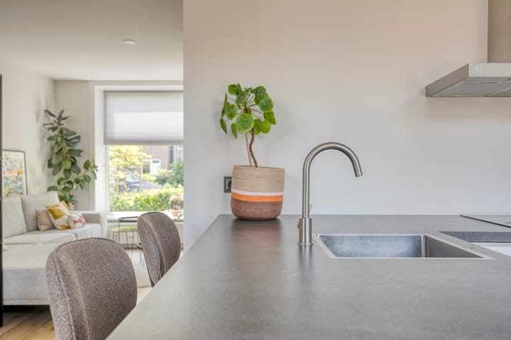 Foto 13 van Van Spilbergenstraat 12