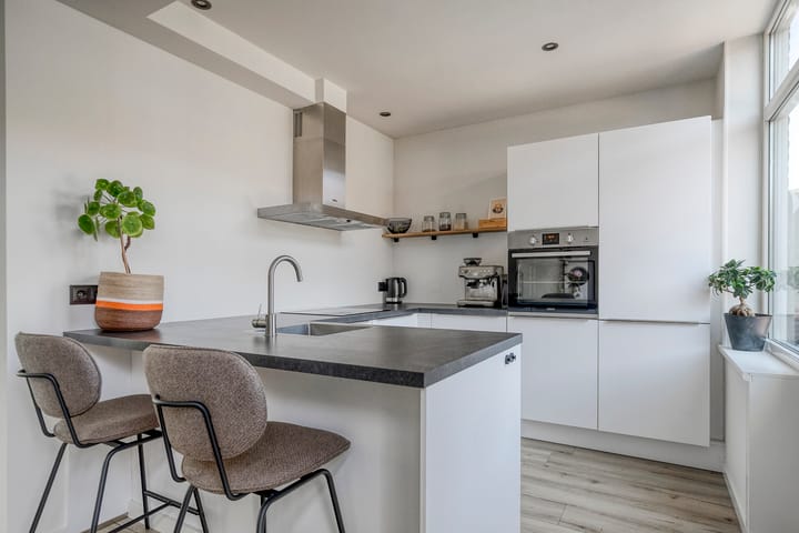 Foto 11 van Van Spilbergenstraat 12