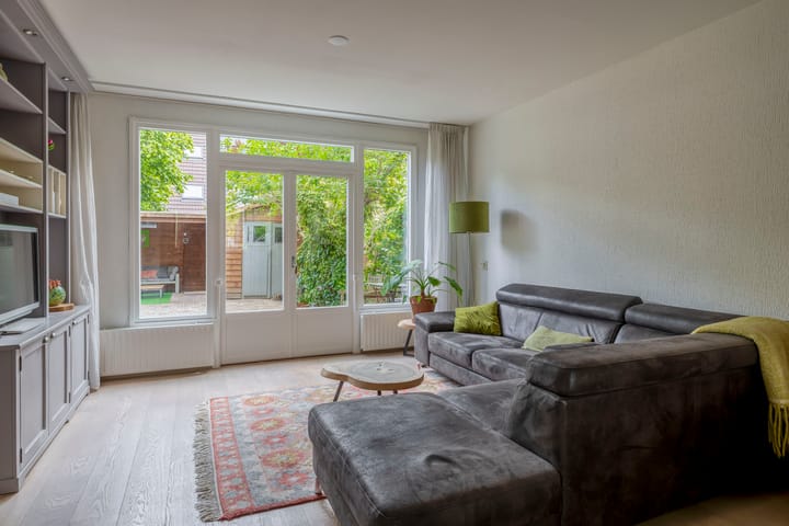 Foto 12 van Igor Stravinskisingel 26