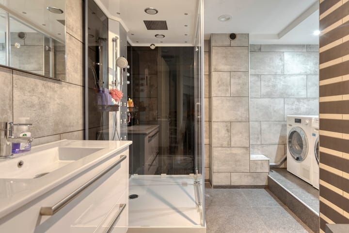 Photo 21 of Anjelier 11