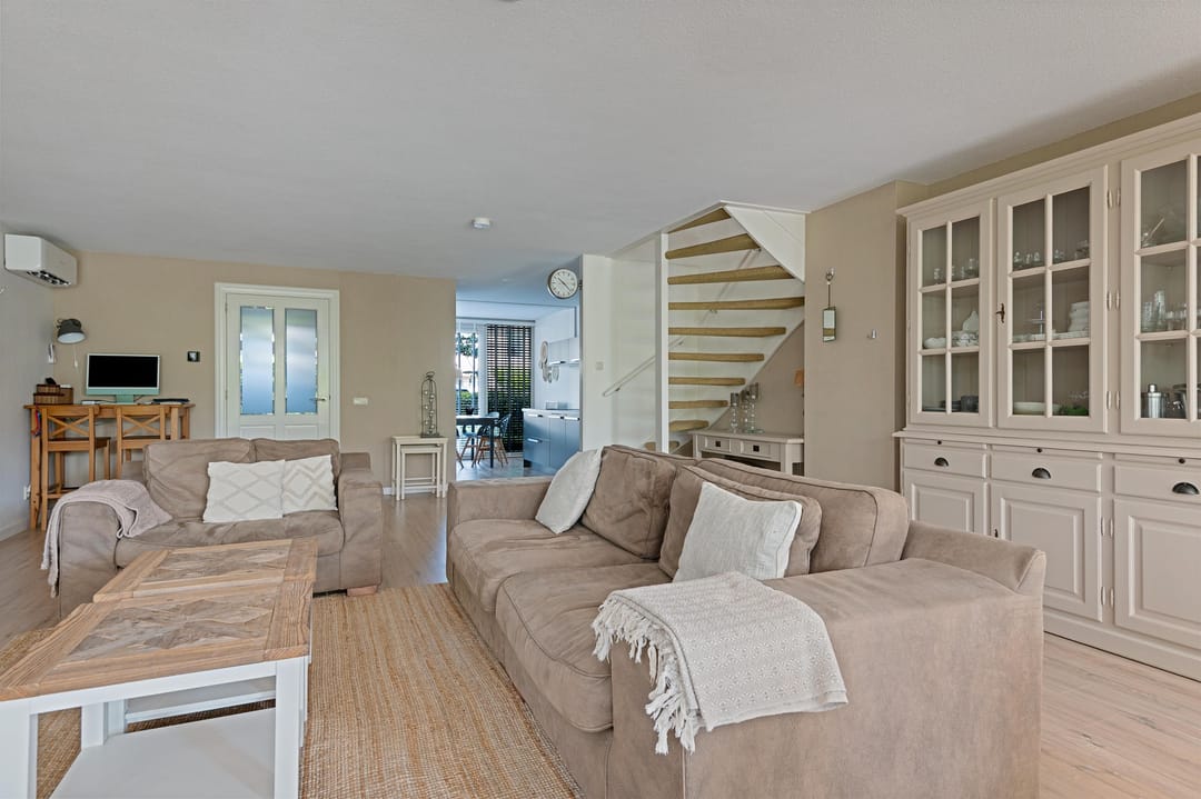 Foto 11 van Atletiekstraat 23