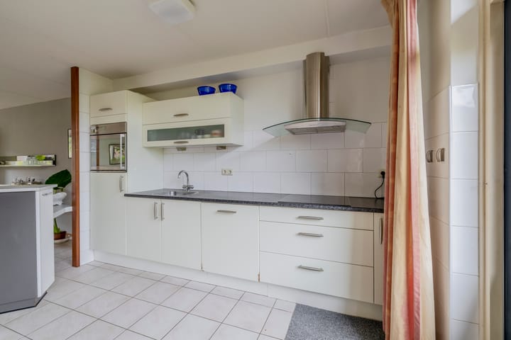 Foto 13 van Kalander 38