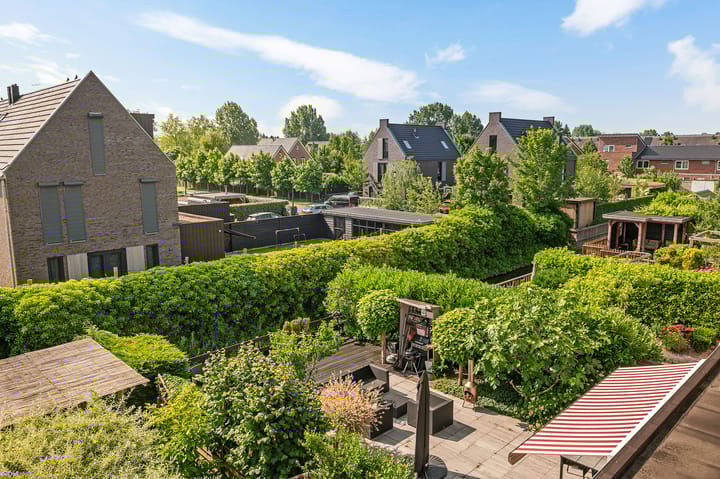 Foto 50 van Atletiekstraat 23