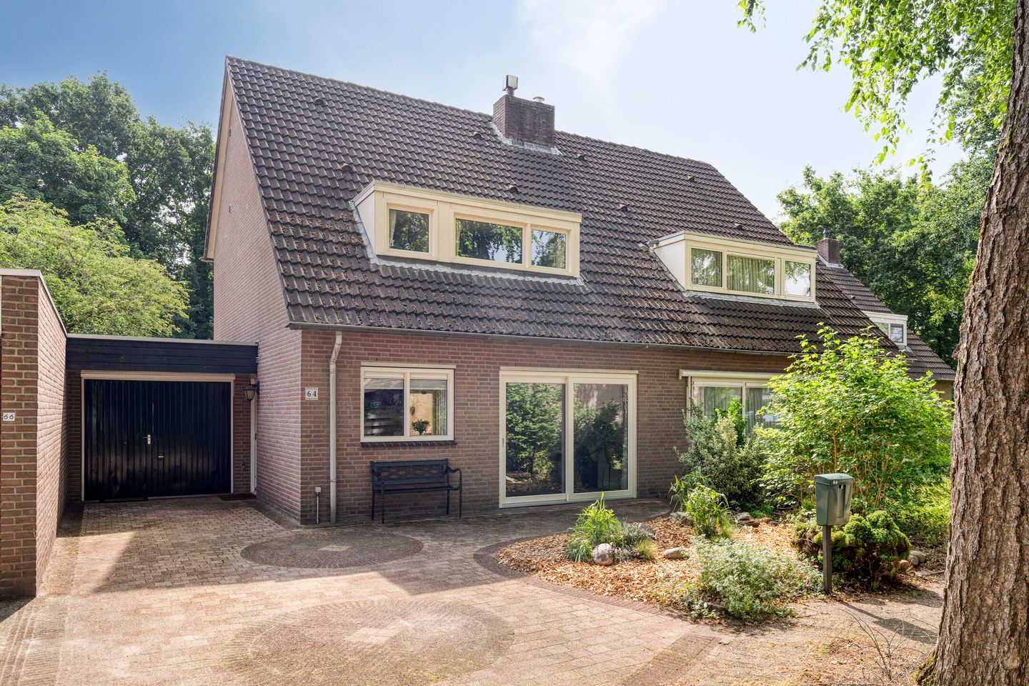 Foto 29 van Barisakker 64