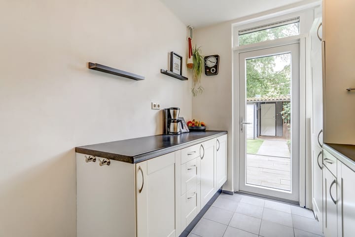 Foto 15 van Frederik van Eedenlaan 6