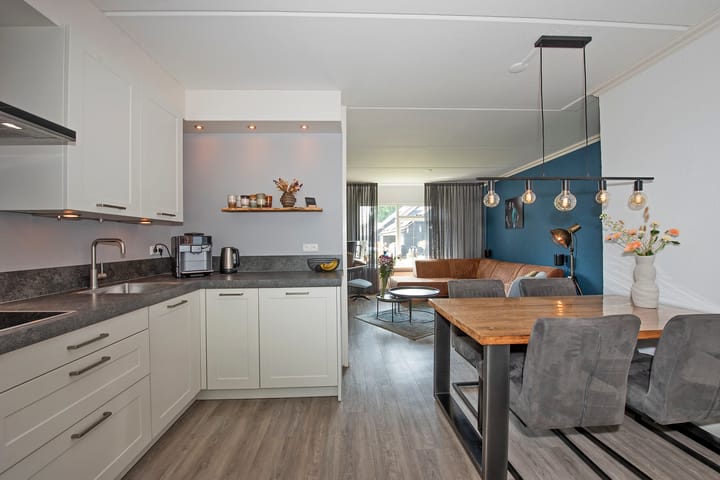 Foto 10 van Nieuwenhuisstraat 12