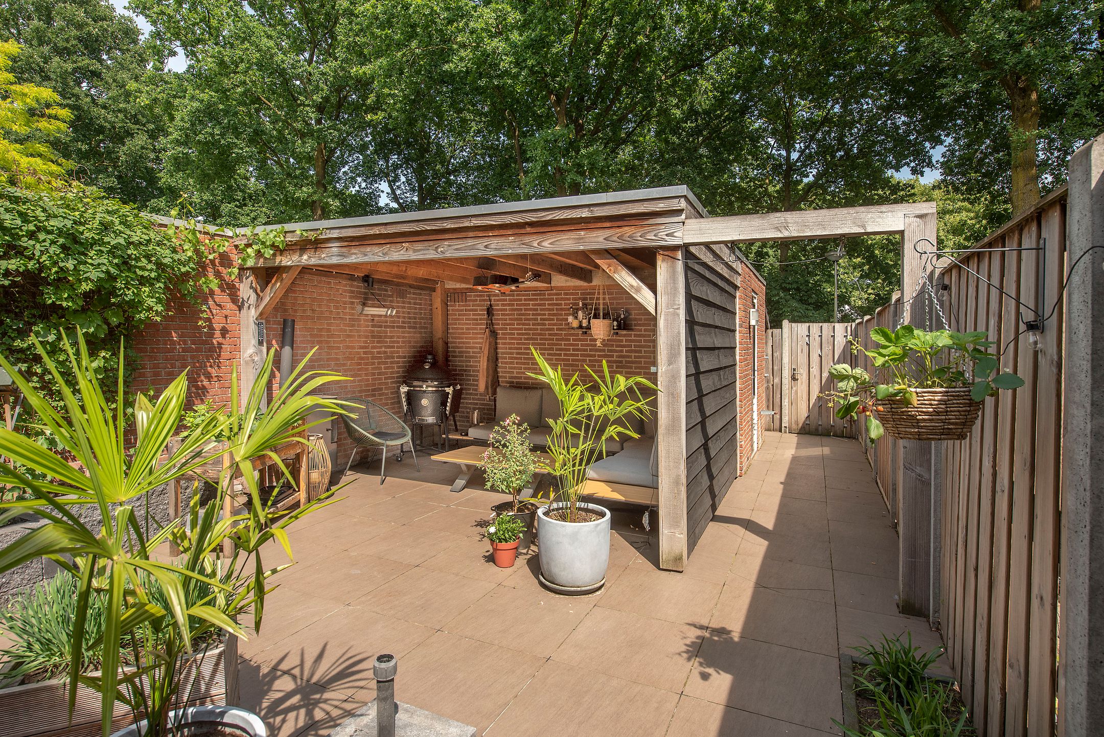 Foto 27 van Nieuwenhuisstraat 12