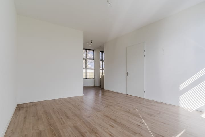 Foto 12 van Mendelssohnlaan 3-N