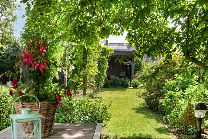 Photo 2 of Wemeweg 19-A