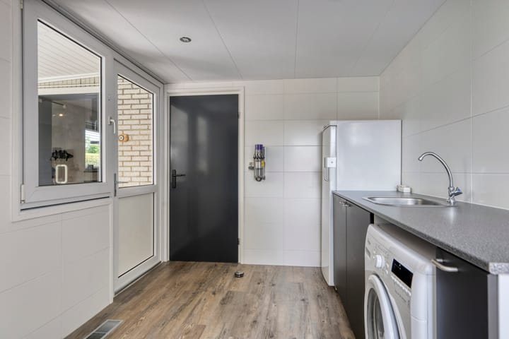 Photo 21 of Wemeweg 19-A