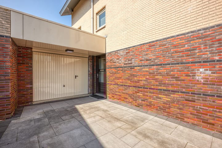 Foto 2 van Margaretha van Oostenrijklaan 4