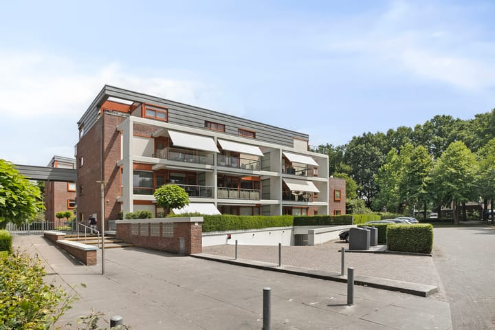 Photo 6 of Arnold van Rodelaan 83