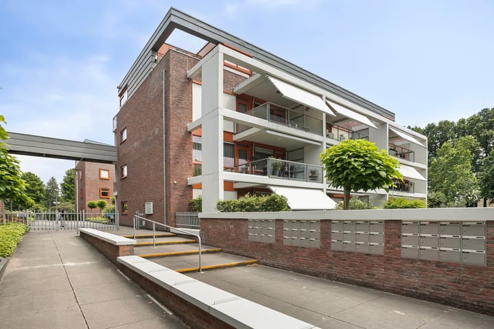 Photo 7 of Arnold van Rodelaan 83