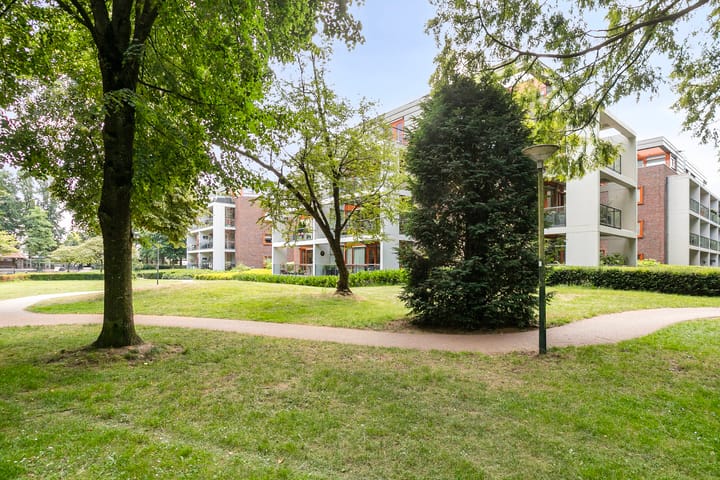 Photo 49 of Arnold van Rodelaan 83